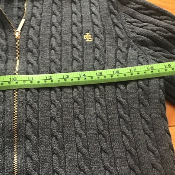 Cardigan - Picture 3 of 5